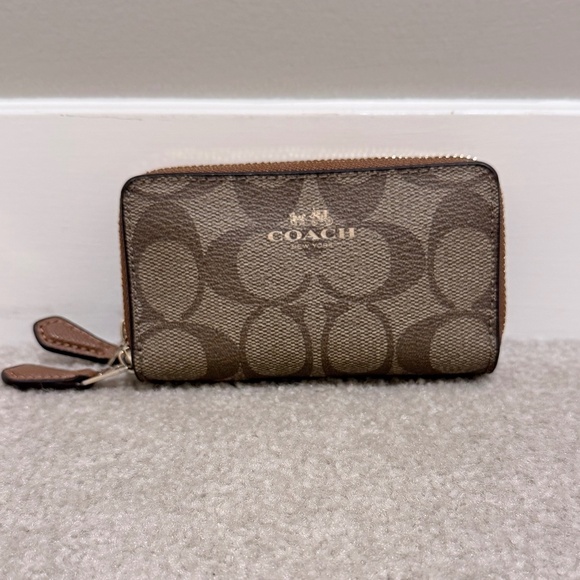 COACH Mini zipper wallet/Card holder - Picture 1 of 6